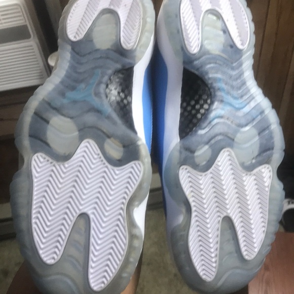 Jordan 11 “pantones” - Picture 2 of 4